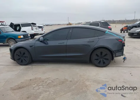 2024 Tesla Model 3 Long Range Dual Motor All-Wheel Drive/Rear-Wheel Drive z USA, uszkodzony, nr VIN 5YJ3E1EA8RF722613